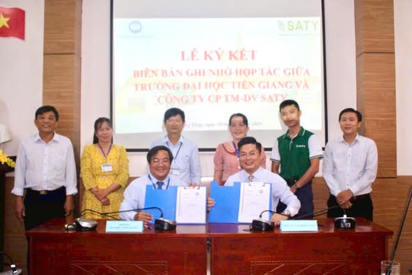 HTX NN CNC KIM PHÁT - MẮT XÍCH CHIẾN LƯỢC TRONG LIÊN MINH NÔNG NGHIỆP CÔNG NGHỆ CAO CỦA SATY VÀ TRƯỜNG ĐẠI HỌC TIỀN GIANG